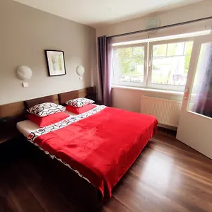 Cozy Gardens In Apartament