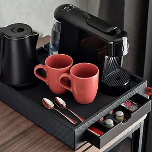 Radisson Red & Radisson Red Apartments, Hotell